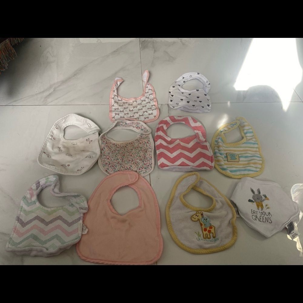 Lot of 10 girls bibs